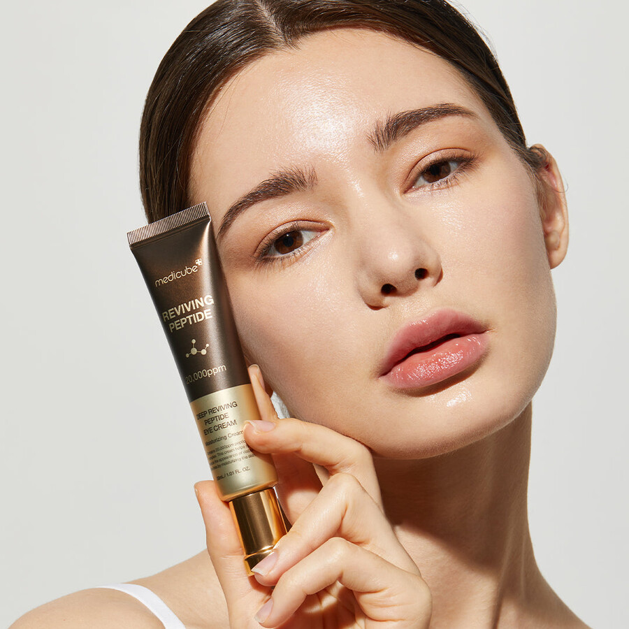 medicube deep reviving peptide eye cream